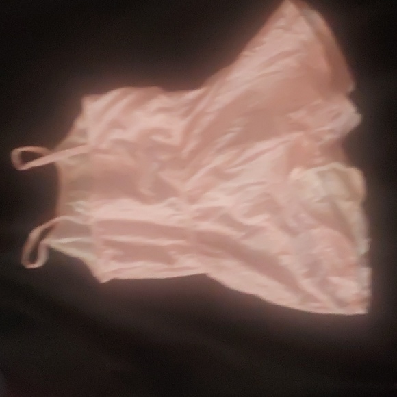 Peachy pink romper - Picture 2 of 2